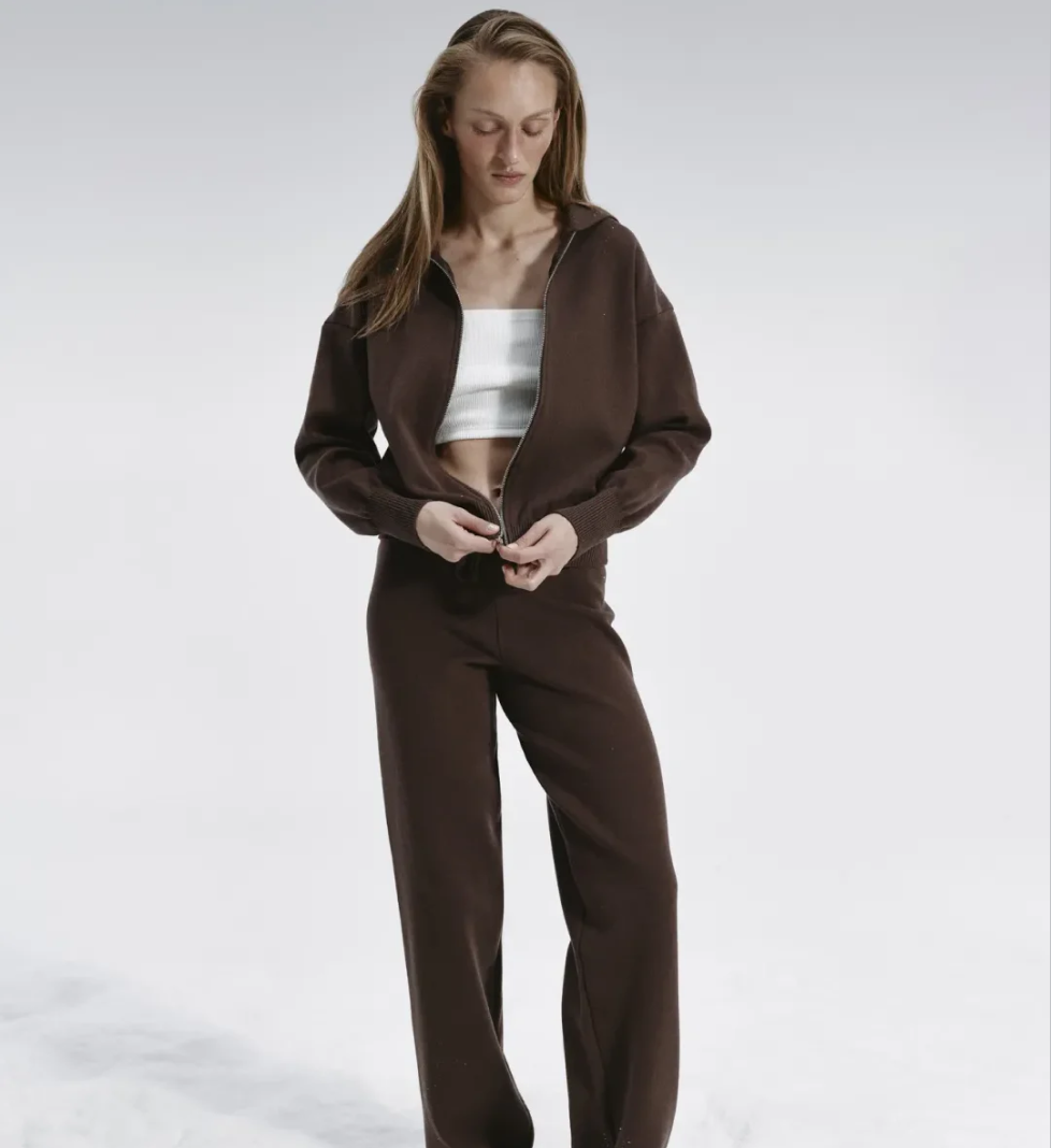 044 GARDEN Knitted Suit brown