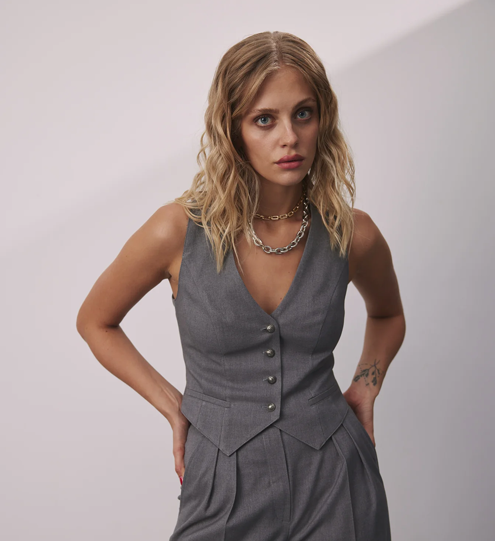 be:POSH gray cotton vest