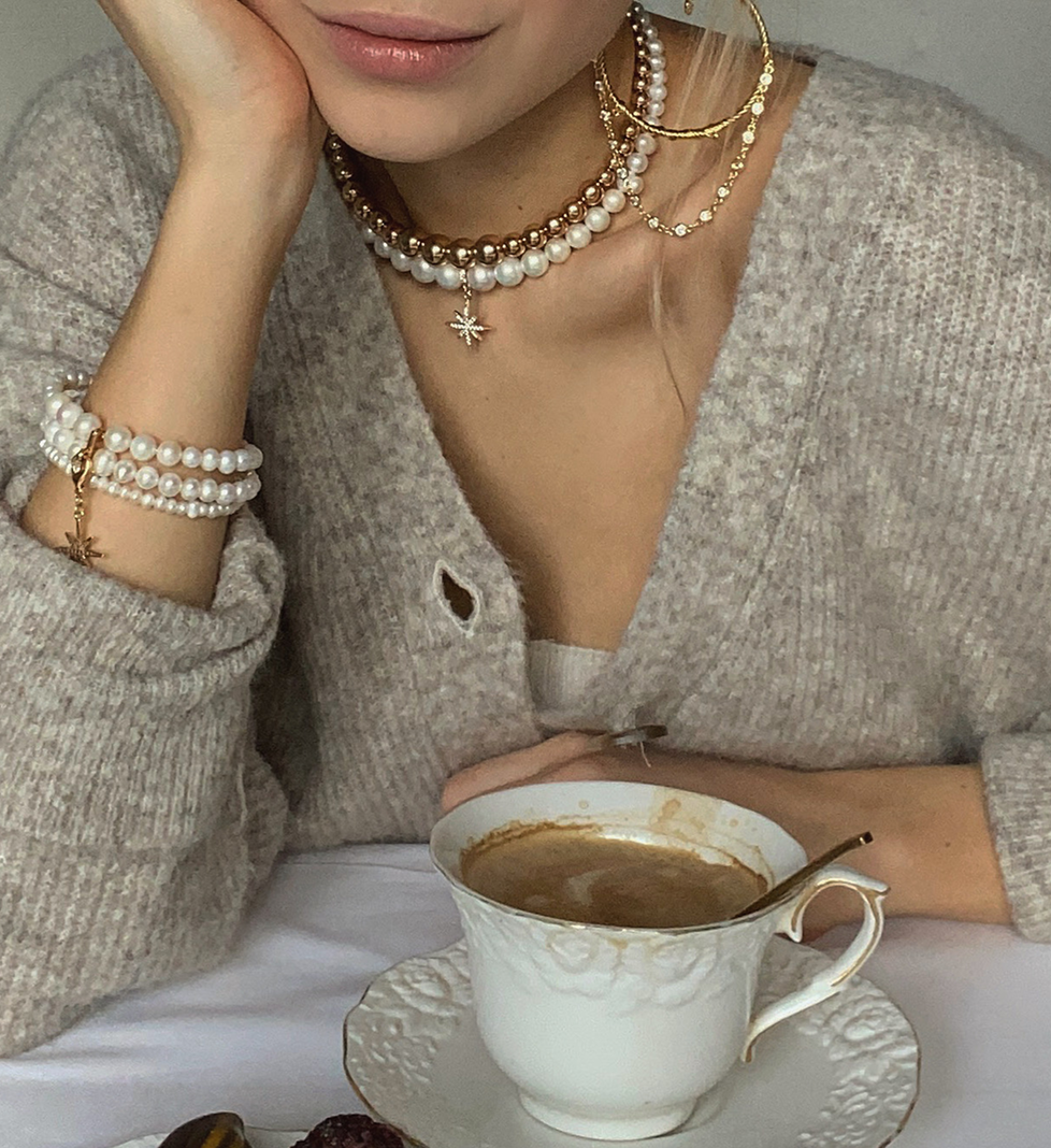 Grains De Verre "MORNING STAR" Bracelet with pearls Gold
