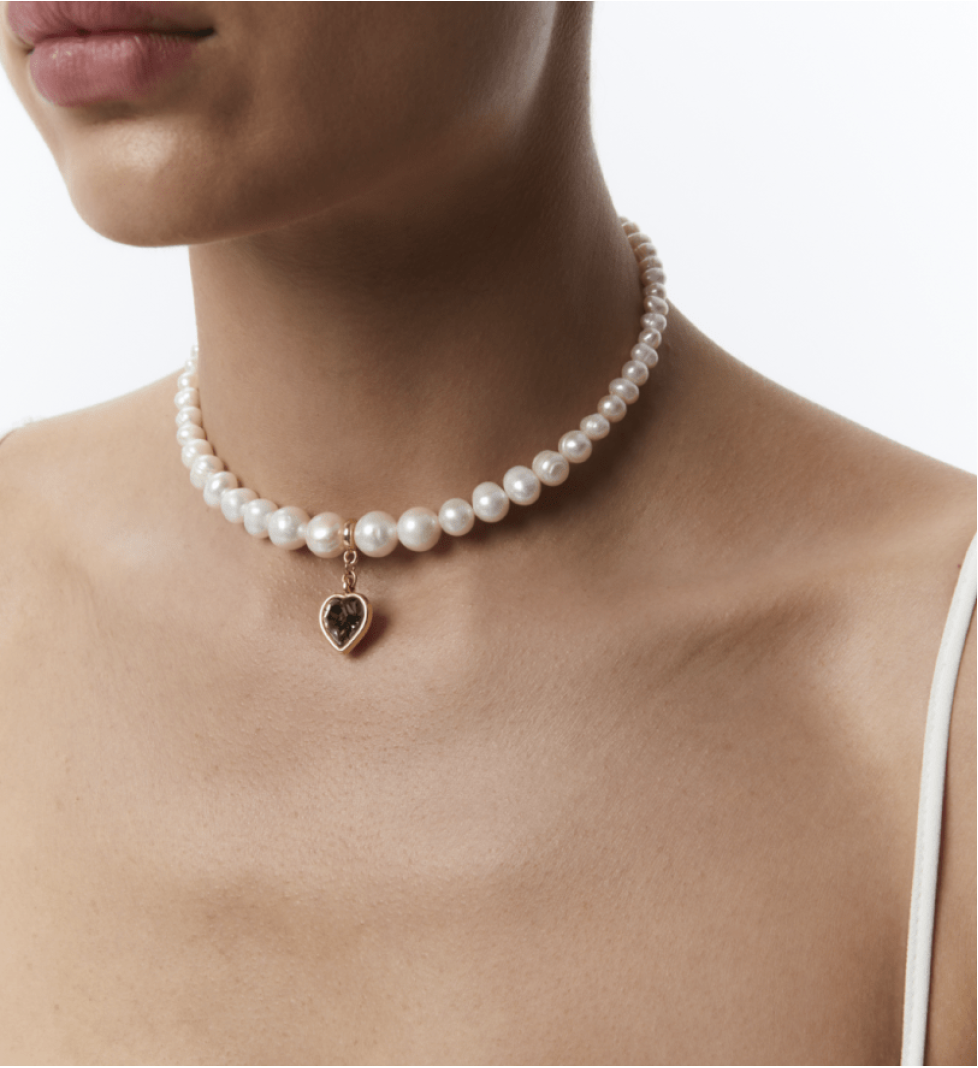 Grains De Verre Pearls Choker With Grey Heart Gold