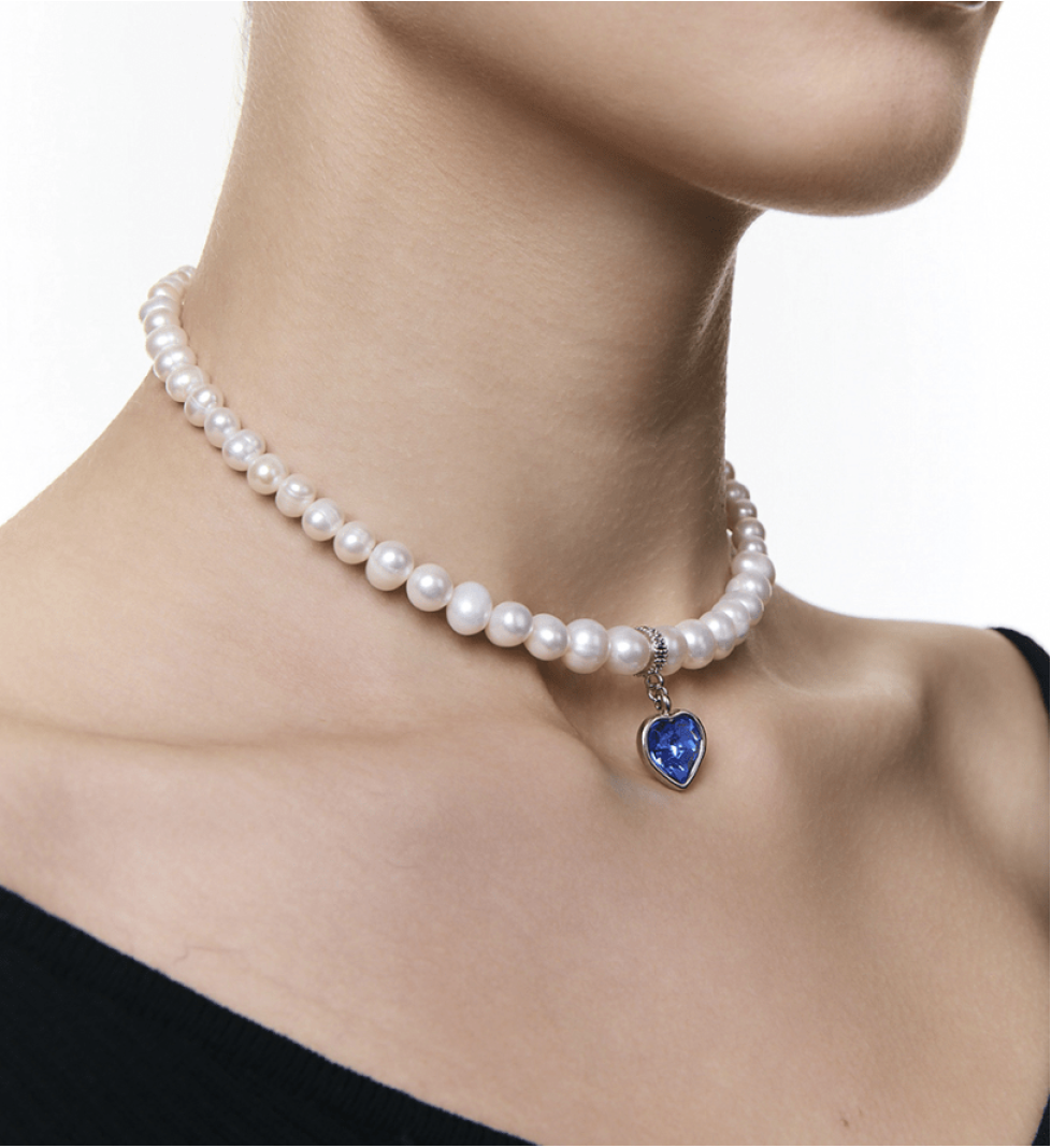 Grains De Verre Pearls Choker With Navy Blue Heart Silver