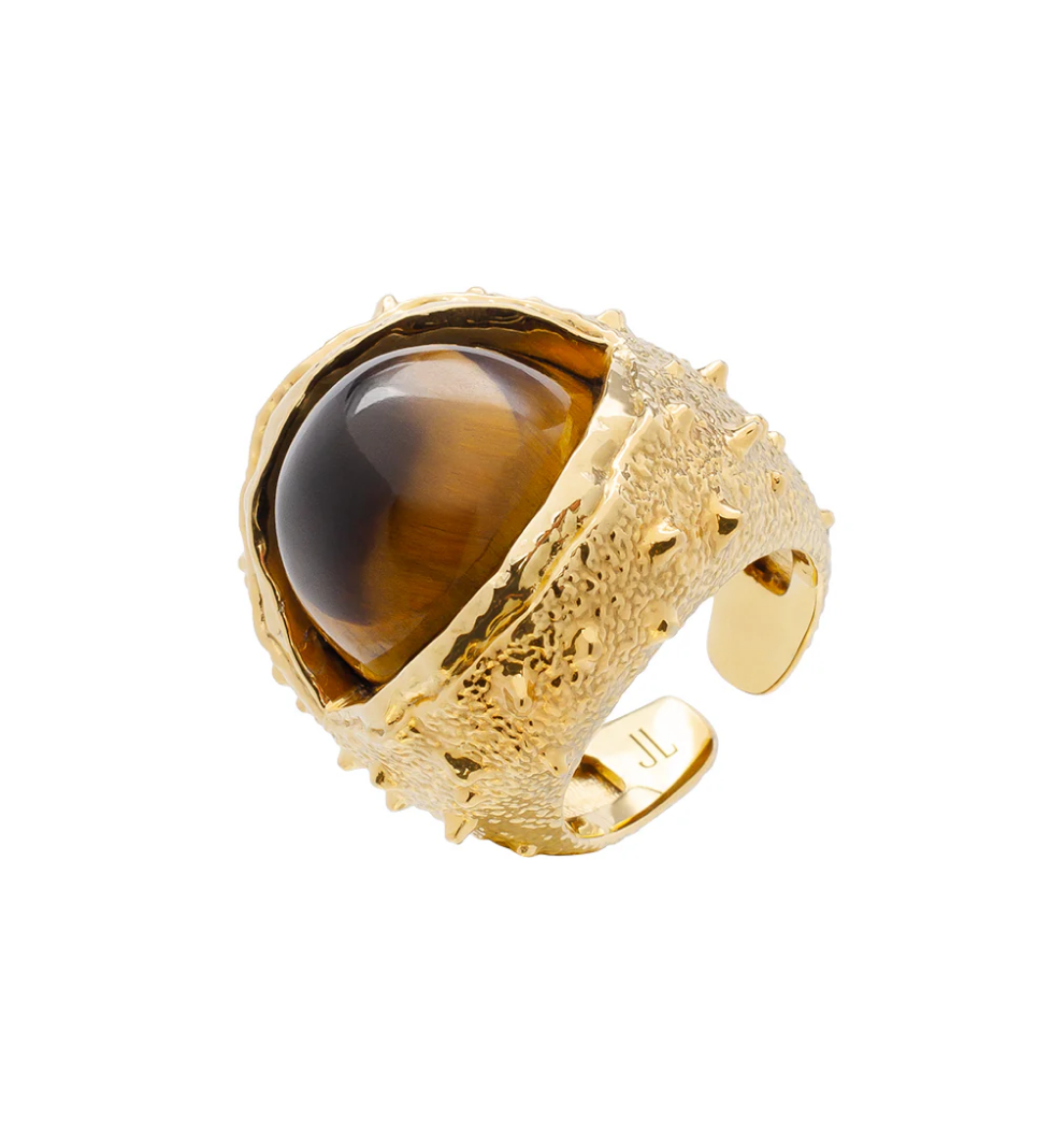 JEWERLY LAB K13 Chestnut ring in brass plated with 24 karat gold plating and tiger eye fruit / tiger eye 22.86 ct