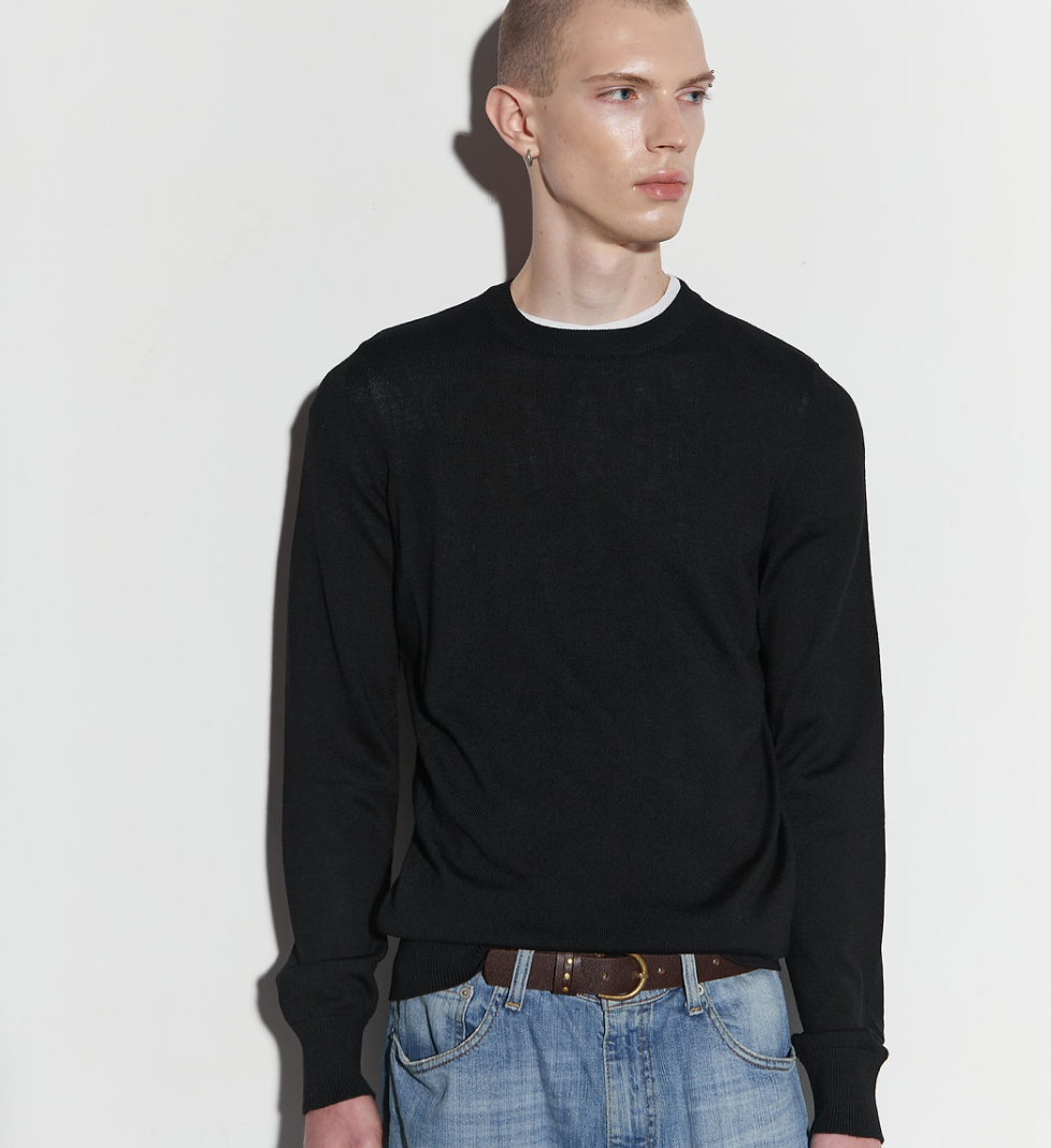 Keenly crew neck jumper with long sleeves black