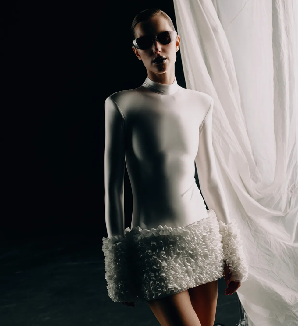 MERISTRUSS Mini dress with flounces white