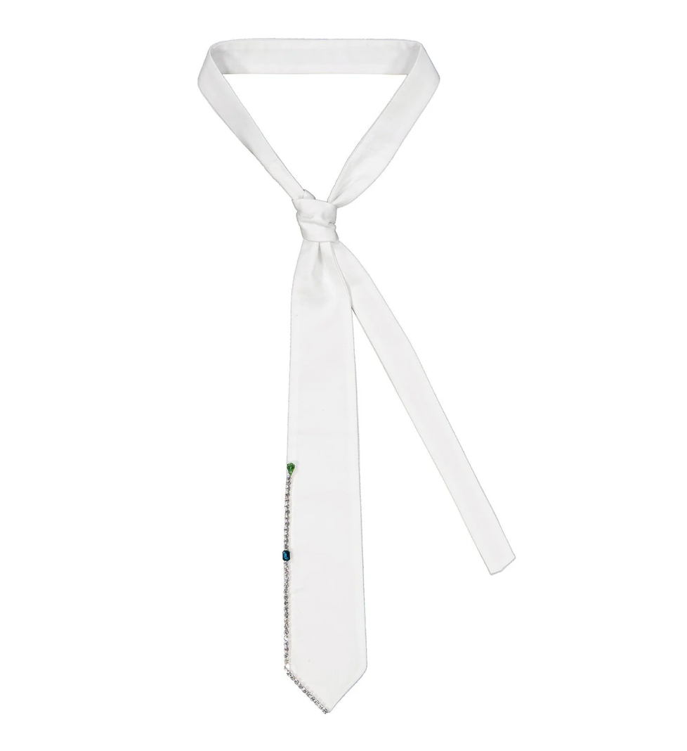 OMELIA redesign of the tie 3 W