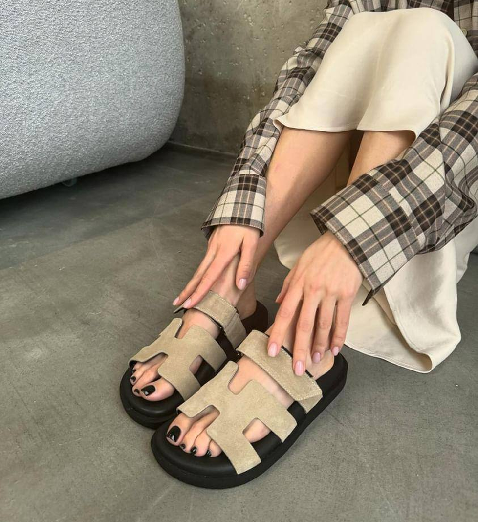R ONE sandals sand