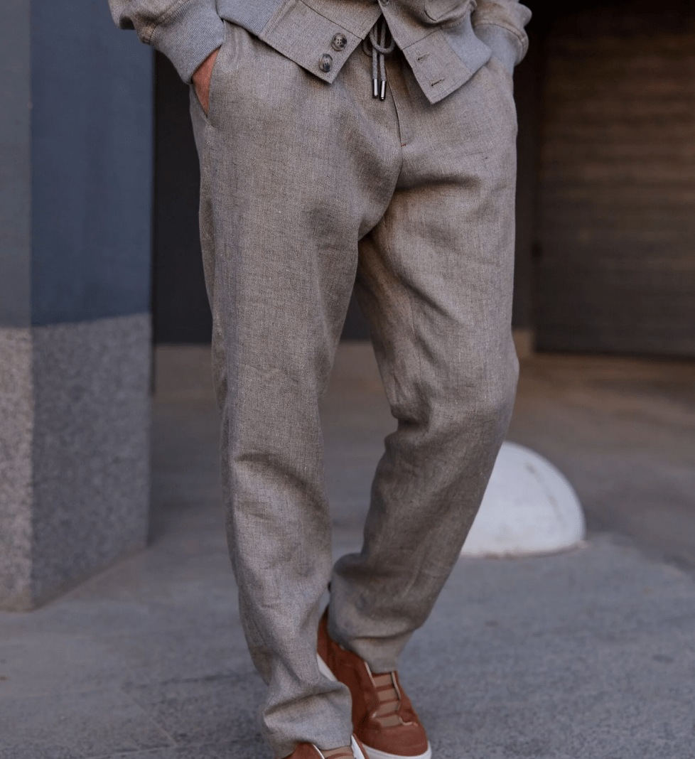 the SUIT MAN linen trousers (gray-beige)