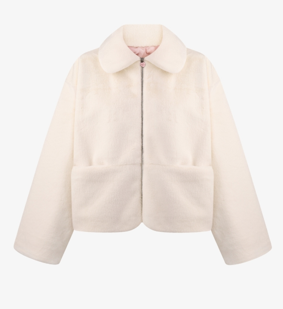 THINK TWICE Softy fur coat made of faux fur milk
