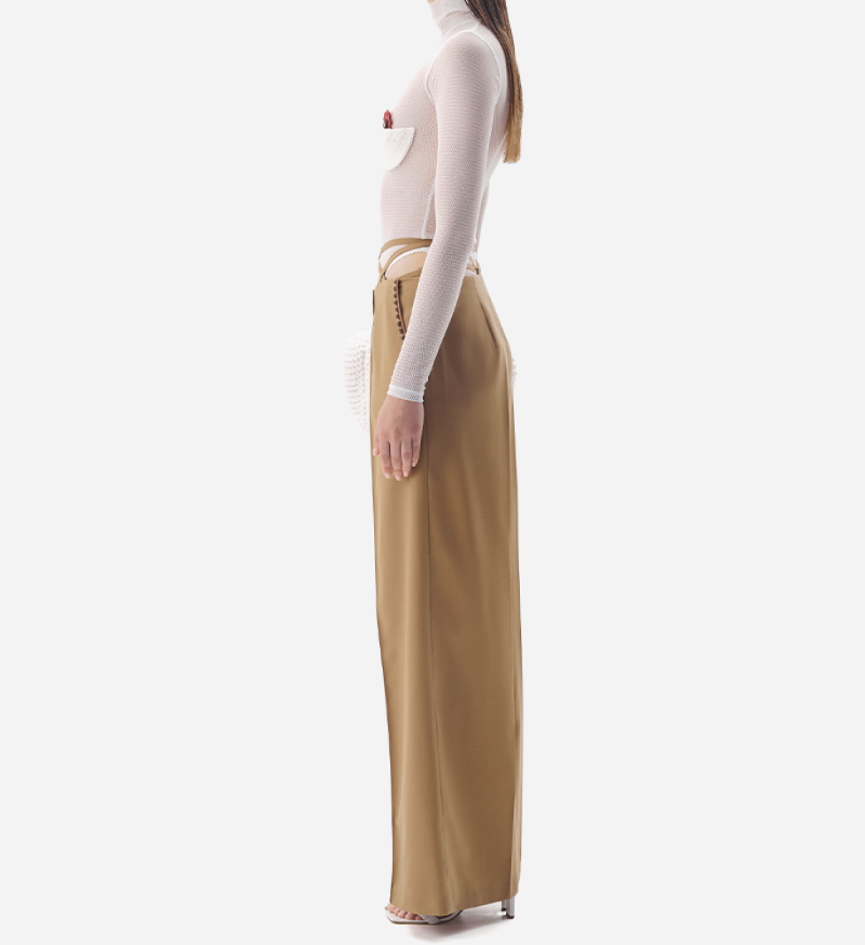 TONiA Trousers with ties and embroidery camel