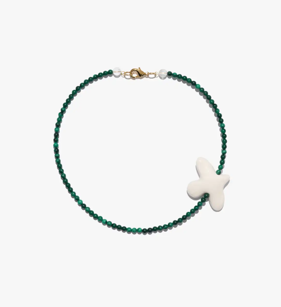 TSVITE TEREN MYRNI Necklace with small malachite and a bird in golden