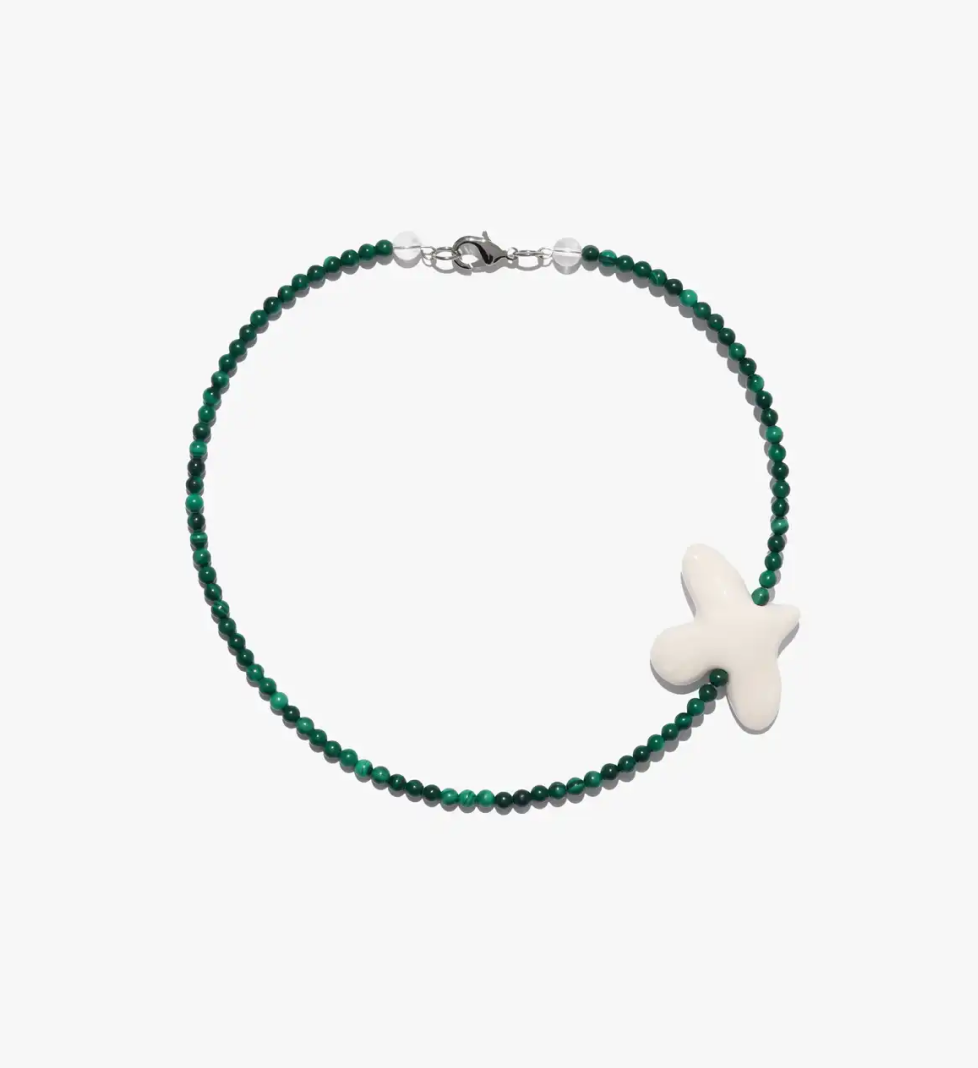 TSVITE TEREN MYRNI Necklace with small malachite and a bird in silver