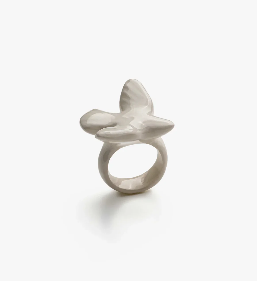 TSVITE TEREN MYRNI Ring with a bird and raised wings